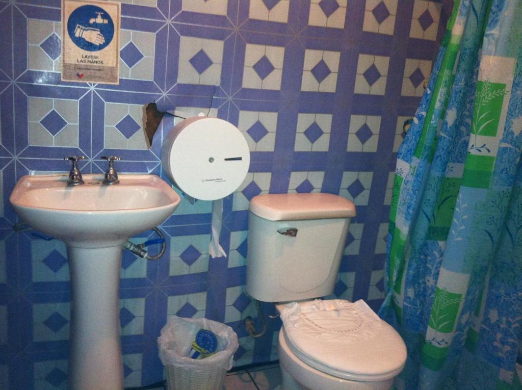 Hostel Melinda Πουέρτο Νατάλες Εξωτερικό φωτογραφία